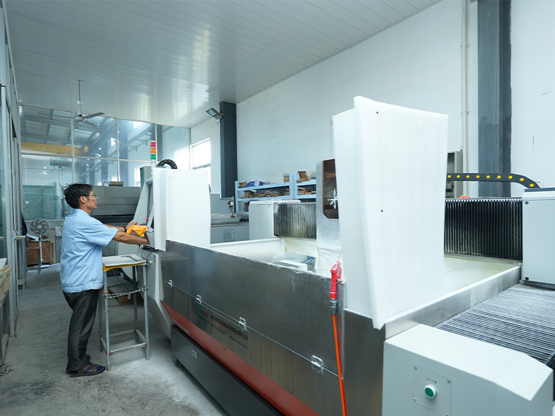 Nantong Xiangyang Optical Element Co.,Ltd.